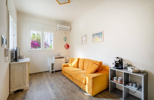Savelletri Apartment | Holiday Apartment "Gufo Di Mare - Giallo" with Sea View, Private Terrace