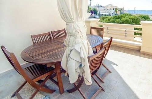 Santa Maria al Bagno Apartment | Holiday Apartment La Piazzetta - beachfront