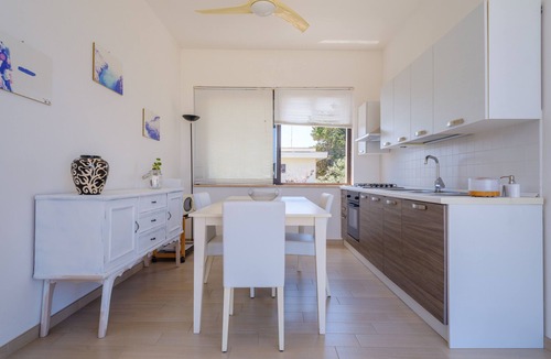 Torre Specchia Ruggeri Apartment | Holiday Apartment 'Villa Scoglio' near Sea with Garden & Private Terrace