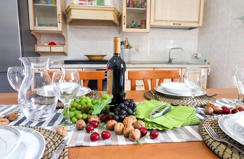 Otranto House | Holiday Home 'Casa Vacanze Jasmine A Otranto' with Balcony, Wi-Fi and Air Conditioning