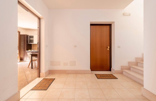 Castromediano House | Holiday Home 'Manuela' with Balcony, Wi-Fi and Air Conditioning