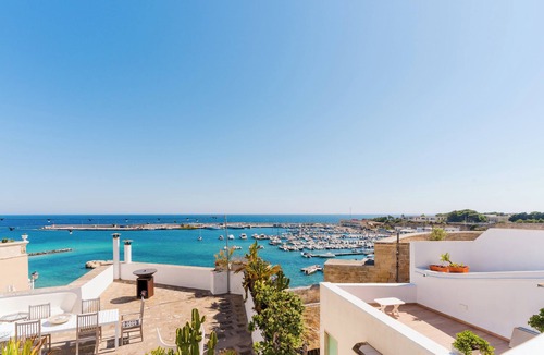 Otranto Historic Centre House | Holiday Home 'Torre Matta Otranto' with Sea View, Wi-Fi and Air Conditioning