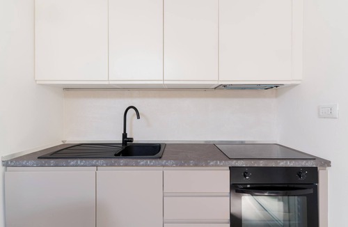 Fontanelle House | Holiday Home 'Villetta Bianca' with Private Terrace and Air Conditioning