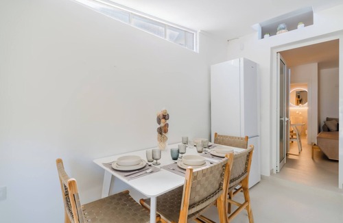 Fontanelle House | Holiday Home 'Villetta Bianca' with Private Terrace and Air Conditioning