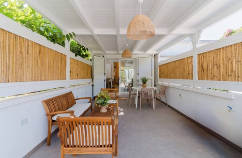Fontanelle House | Holiday Home 'Villetta Bianca' with Private Terrace and Air Conditioning