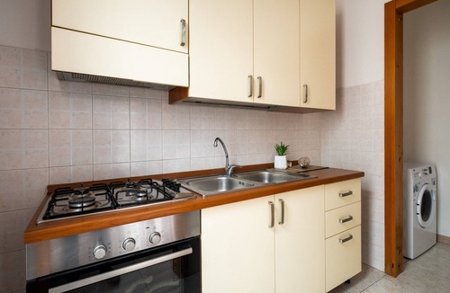 San Foca House | Holiday Home 'Villetta Blu Love San Foca' with Private Terrace, Wi-Fi and Air Conditioning