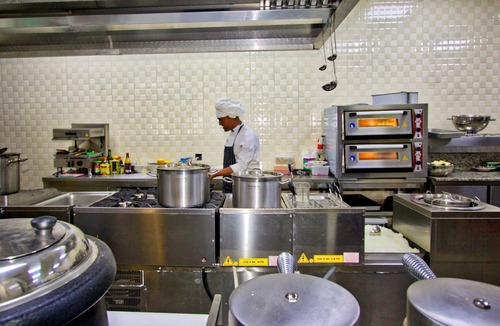 Nifas Silk-Lafto Hotel | Holiday Hotel