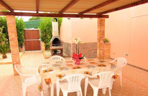 Torre San Giovanni House | Homerez - Nice house 700 m away from the beach for 5 ppl. at Torre San Giovanni