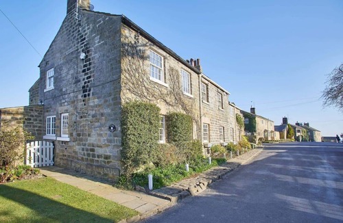 Harrogate House | Host & Stay | Tithe Cottage