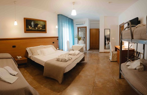 Palagiano Hotel | Hotel Accord Le Rose