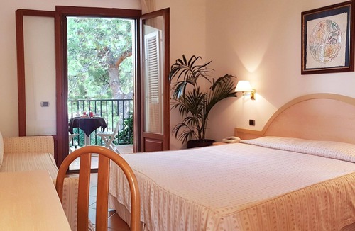 Mandrione Hotel | Hotel Gabbiano Beach