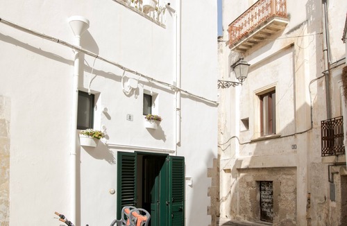 Galatina Historic Centre House | In the heart of the historic center, a stone's throw from Piazza Alighieri with A/C, wifi, 2 bathrooms