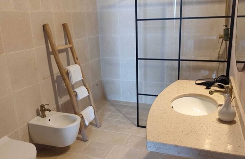 Felline Bed & Breakfast | King Suite with Private Jacuzzi - Charming in Felline | Borgo Don Ciccio