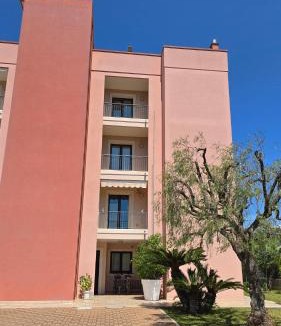Mola di Bari Apartment | La Bouganville