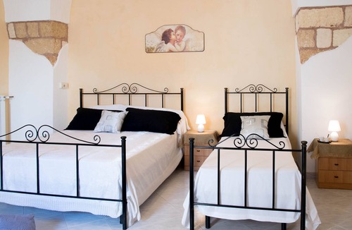 Montesano Salentino House | La Corte Antica