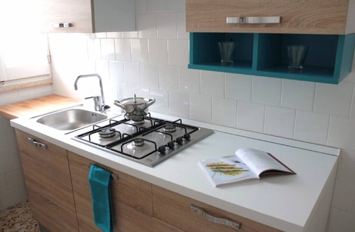 Lido Conchiglie Apartment | La Vela Apartment, 20 meters from the sea!