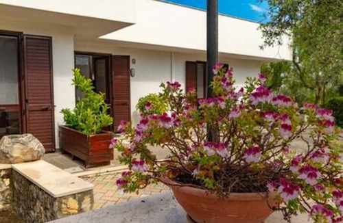 Mattinata Apartment | Large apartment by the sea 3