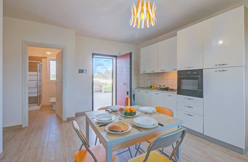 Manduria Apartment | Le Bianche Apt 2 with Garden near The Sea, Manduria, Italy
