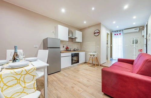 Municipio 3 Apartment | Levante Home in the Centre of Bari