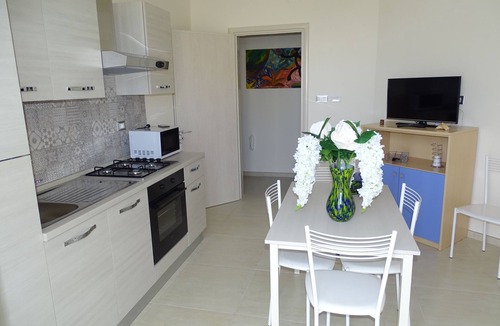 Felline Apartment | LINDA Holiday Home (Blue Apartment)