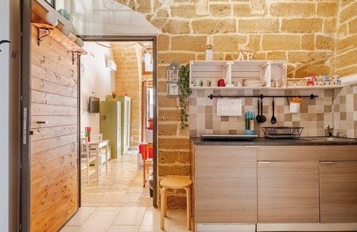 Bari City Centre Apartment | "LULLABY ROOM" APARTMENT BARI.