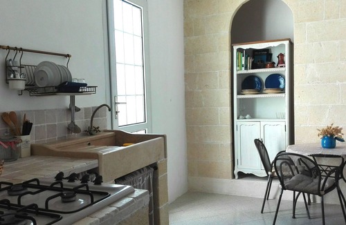 Santa Maria di Leuca Villa | LUNGOMARE LEUCA Cute Mediterranean house 30mt from the sea with views, ac🐾
