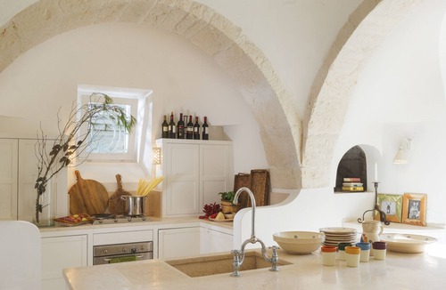 Martina Franca House | Luxurious Trullo and Villa. Ideal for Families - Fenced Pool. Great Location.