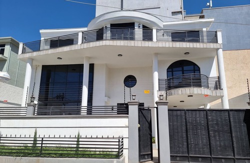 Kirkos House | Luxury Unfurnished G+2 House For Rent