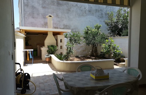 Montalbano Apartment | Magnolia House