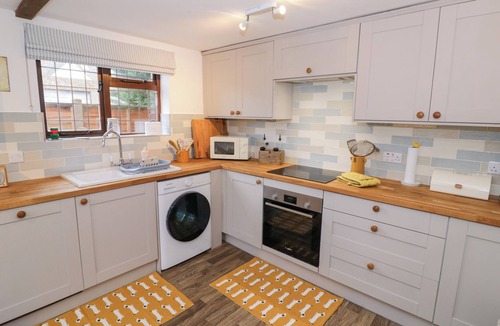 Powick Cottage | Magpie Cottage