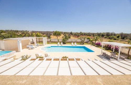 Capilungo Villa | Malaspina luxury pool