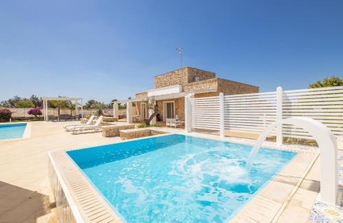 Capilungo Villa | Malaspina luxury pool
