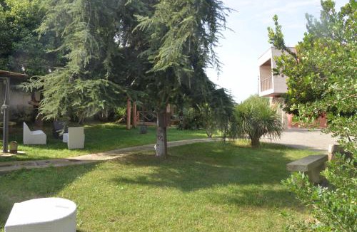 Aradeo Villa | Marlù Luxury Rooms Pool and Garden