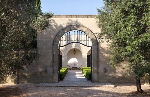 Carpignano Salentino House | Masseria La Rosa Luxury Villa in Puglia with pool