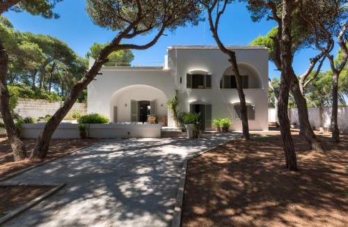 Torre Specchia Ruggeri Villa | Masseria Villa by Perle di Puglia
