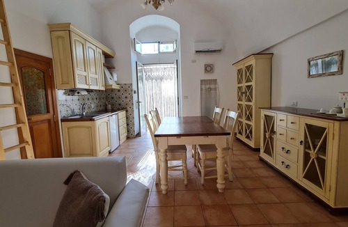 Mattinata Apartment | Mattinata, ancient renovated first floor in the historic center