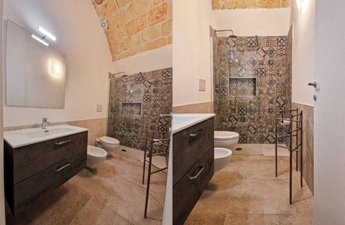 Municipio 5 Apartment | MidBlue Home