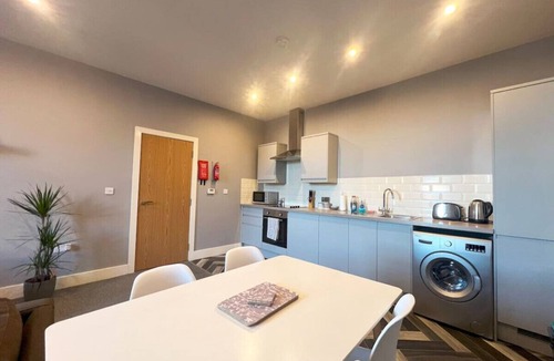 Chapeltown Apartment | Modern 1 bed apartment on edge of city centre (1)