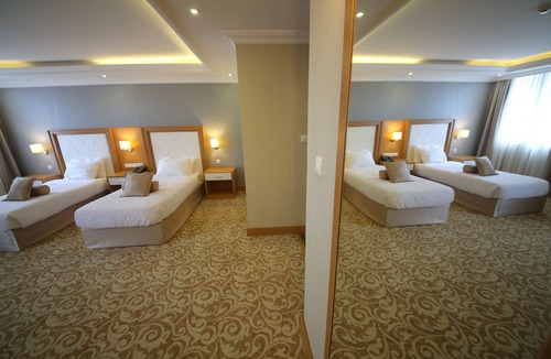 Kirkos Hotel | Momona Hotel