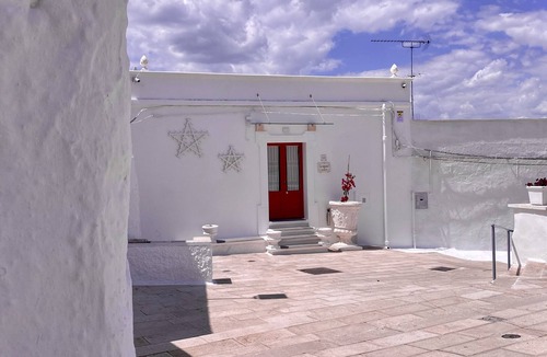 Centro Storico House | Monolocale Deluxe con Uscita sul Borgo Storico di Massafra e Vista Castello