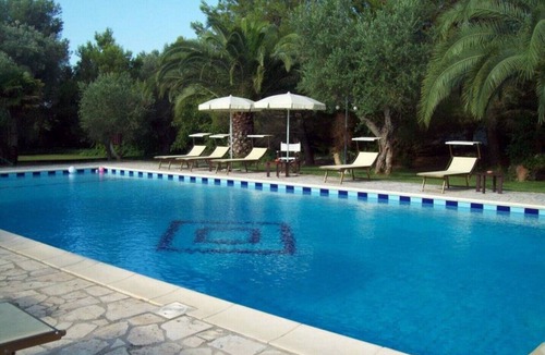 Maglie Villa | Otranto: SPLENDID TENUTA WITH POOL AND TENNIS COURSE.
