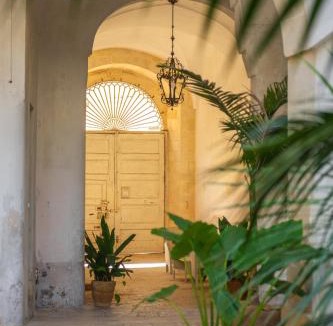 Spongano House | Palazzo Rizzo