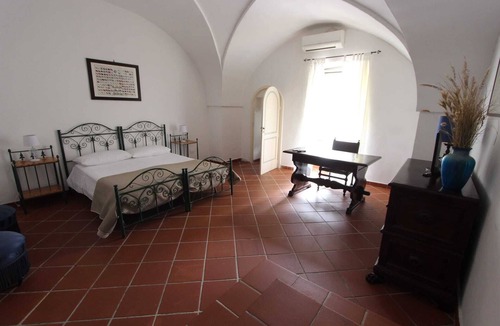 Casarano Bed & Breakfast | Palazzo tipico salentino, posizione centrale, a pochi passi dal mare.