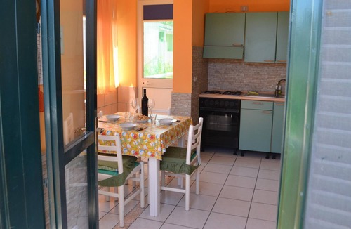 Torre dell'Orso Apartment | Pet-friendly Apartment Bilo per 4 a Torre Dell Orso PT02 with A/C & Balcony