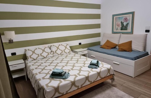 Municipio 2 House | Poggiofranco Green Rooms in Apartment