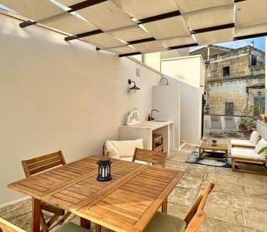Lecce Historic Center House | Poolside Paradise in Puglia - Il Dolce di Lecce