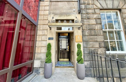 New Town Apartment | Prime Central Edinburgh 1 bed