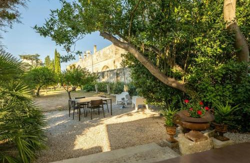 Cannole House | Private Villa With Pool By Historic Palace