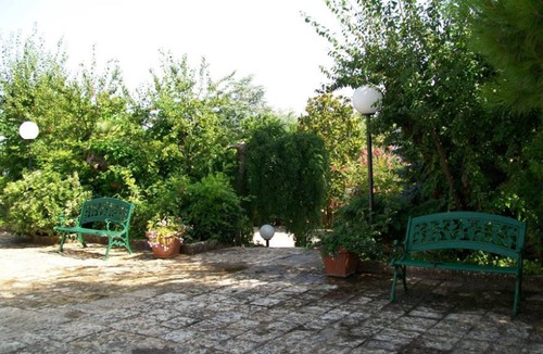Selva di Fasano Apartment | Queen's Court Trulli - Annex