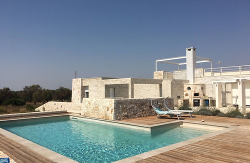 Ugento Villa | Relax in the silence of the south